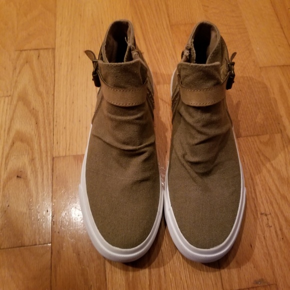 Blowfish Mondo Buckle Canvas Slouch Shoes - Picture 2 of 6